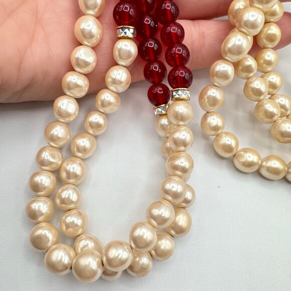 Vintage Faux Pearl Ivory Red Lucite Bead Double Strand Necklace Classic Romantic - Picture 9 of 14